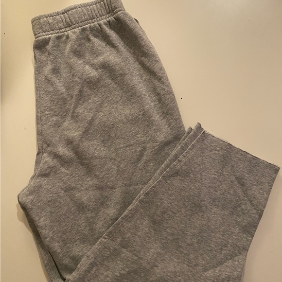 Out From Under grey wide leg relaxed fit sweat pant - Picture 1 of 2